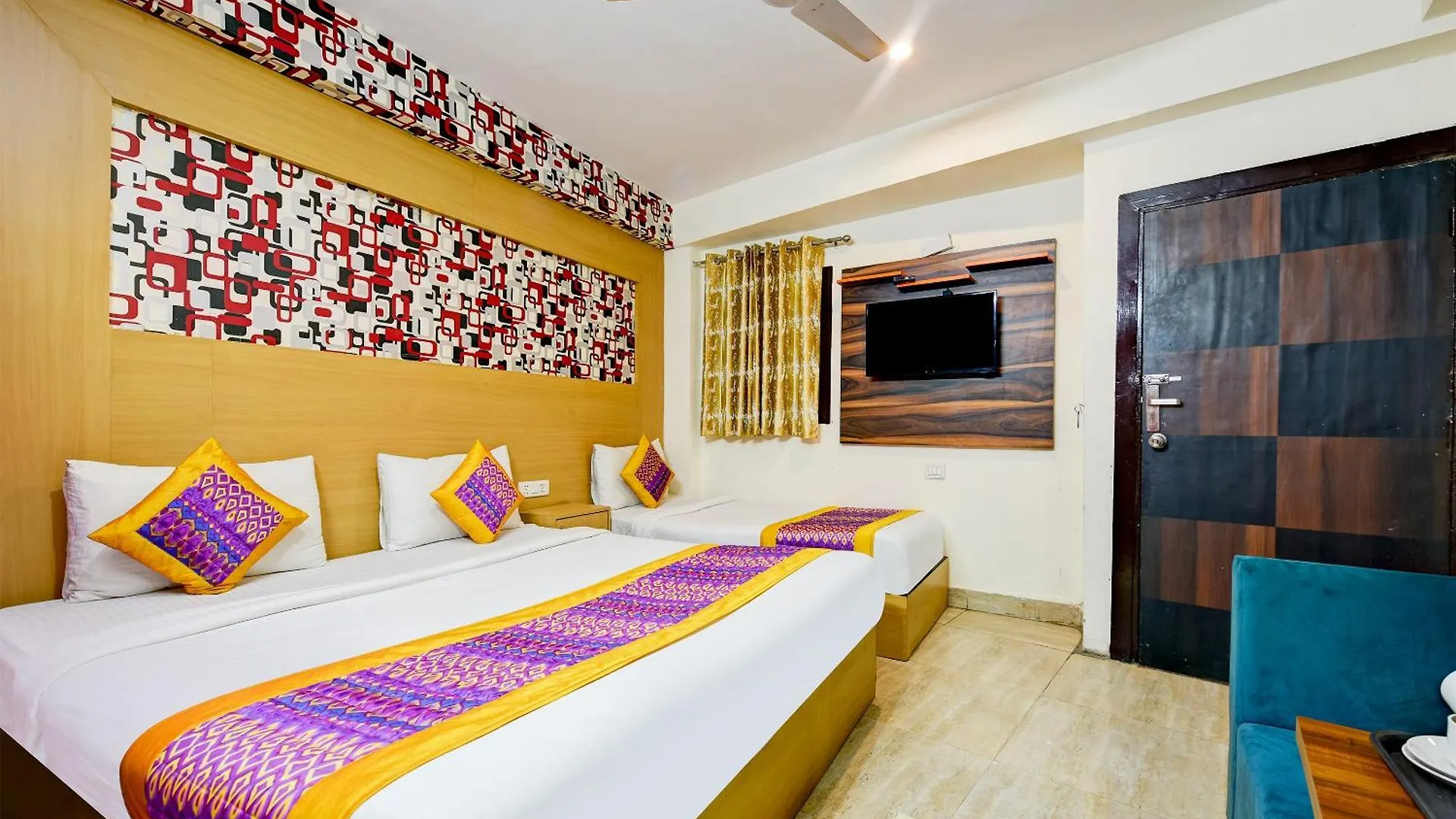 ניו דלהי Hotel Palm Spring Plaza