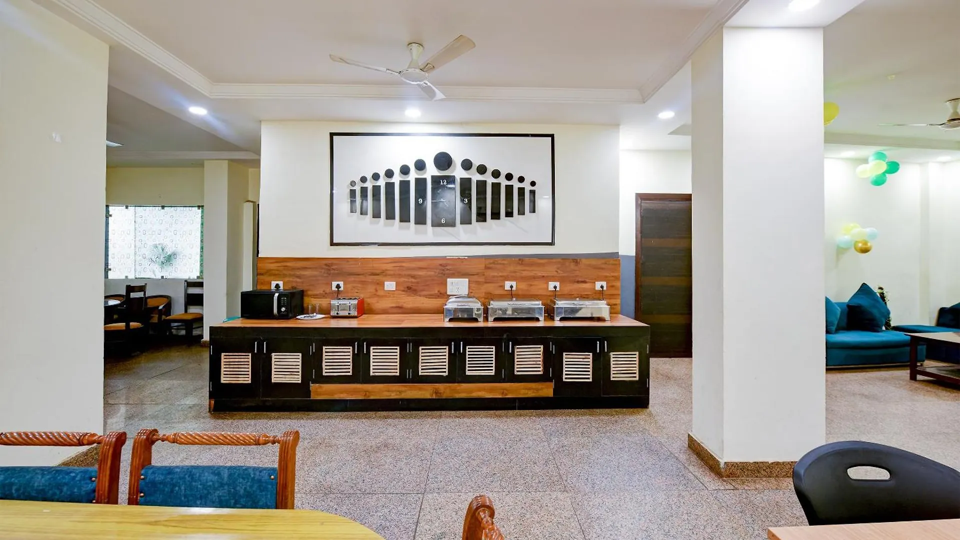 Hotel Palm Spring Plaza New Delhi