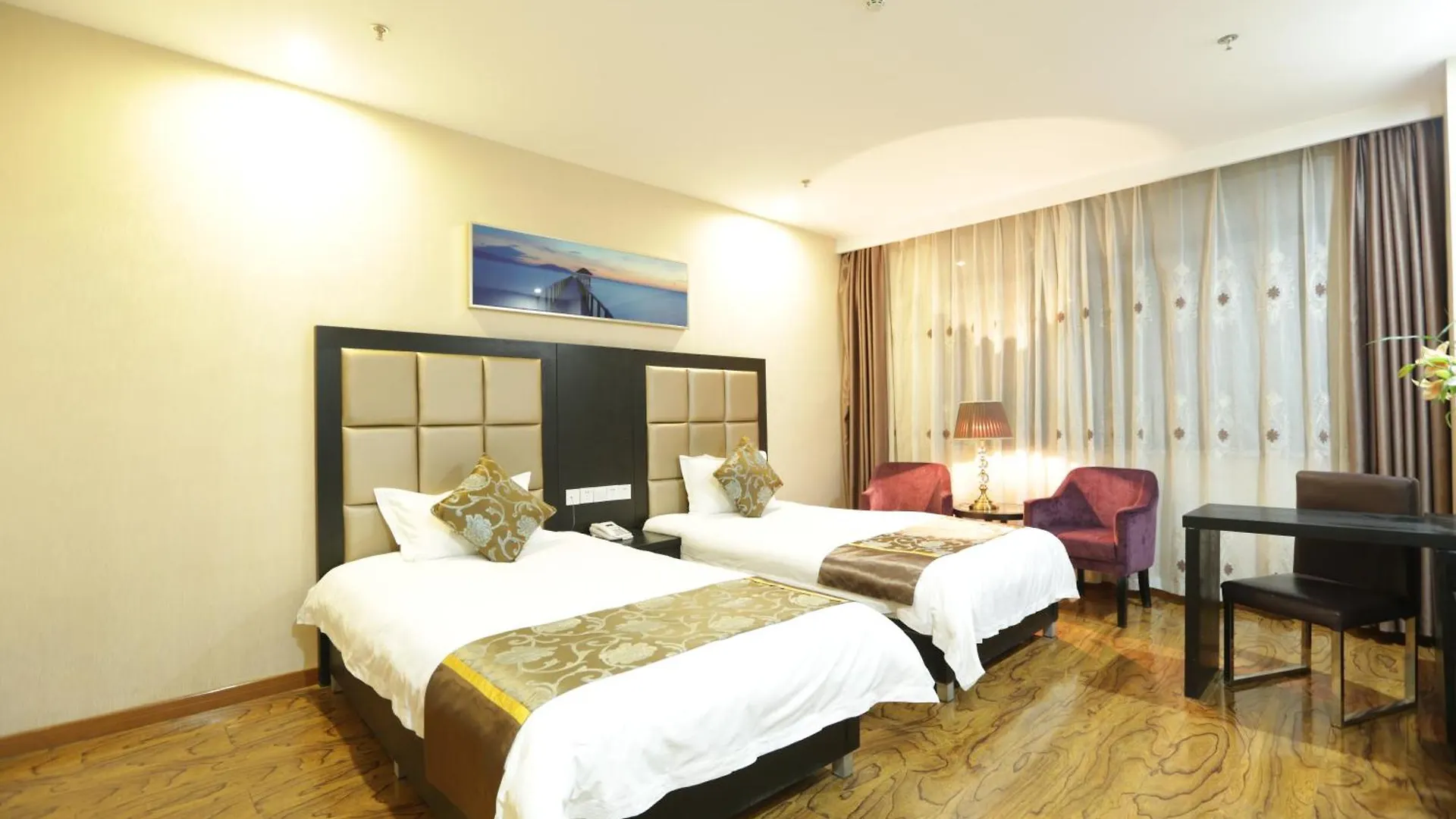 Hotel Palm Spring Plaza New Delhi