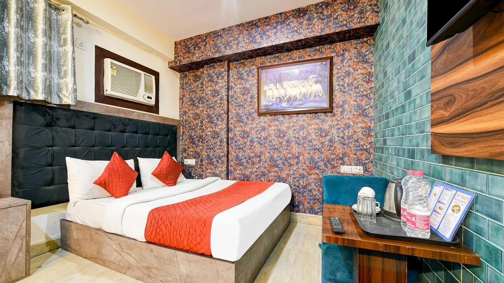 Hotel Palm Spring Plaza New Delhi 0*,  India